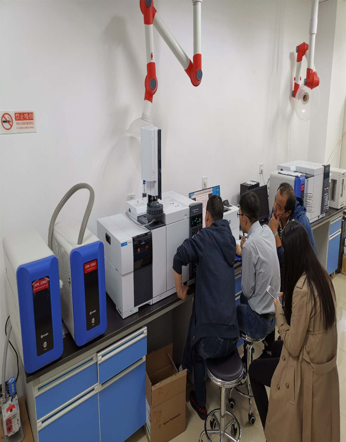 2300全自動(dòng)熱脫附儀環(huán)境監(jiān)測(cè)站交付情況