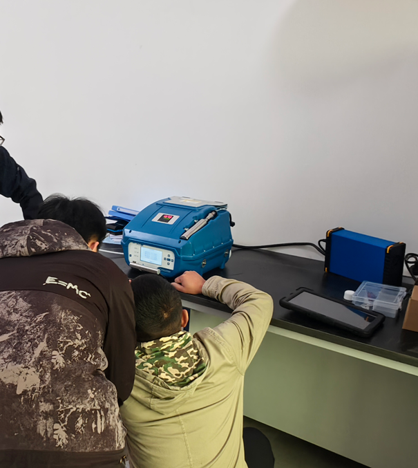 梁山縣執(zhí)法局PF-300非甲烷總烴分析儀交貨