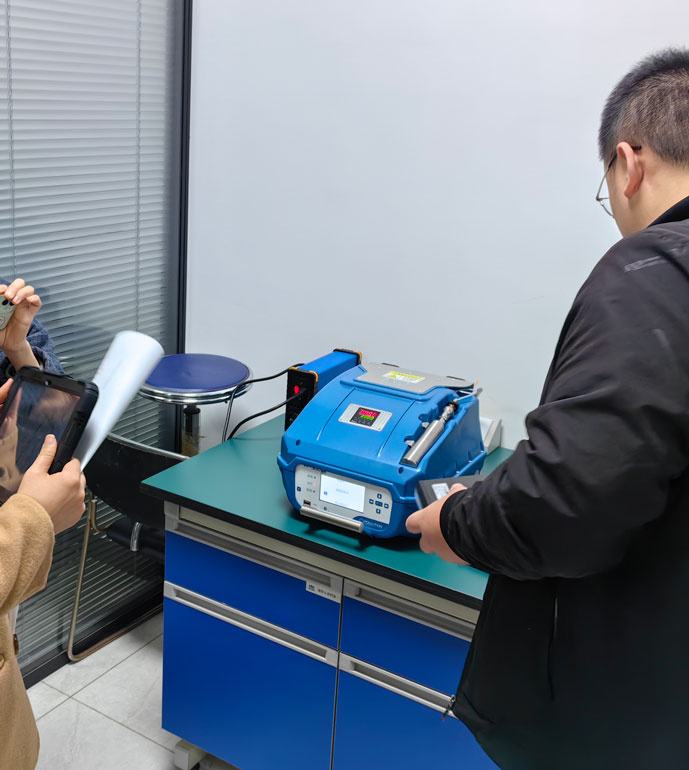 湖南省株洲生態(tài)環(huán)境監(jiān)測(cè)中心PF-300便攜式非甲烷總烴分析儀交貨驗(yàn)收